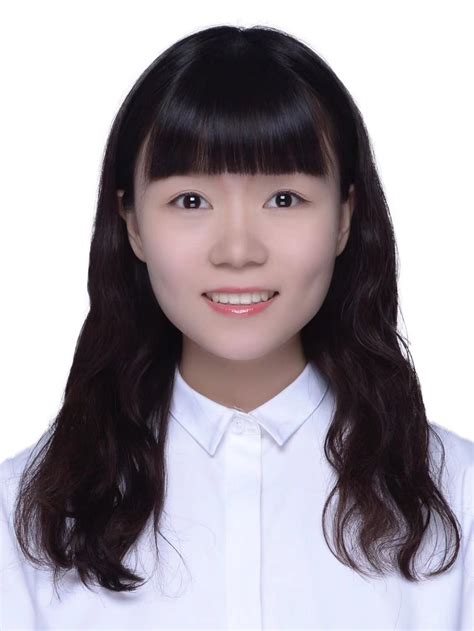 从方向盘到厨房，「车上人妻」如何利用通勤时间连接双重身份