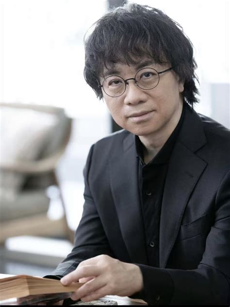 不只是斗图:小伸进表情包动态背后的创作思路