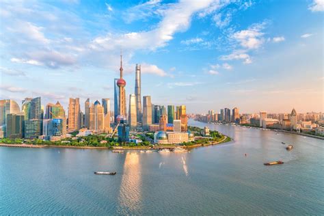 揭秘「车上人妻」的车内世界：不仅是交通工具，更是情绪缓冲带