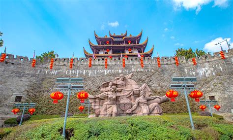 探寻久久园的酿造密码:一坛好酒背后的时光与匠心